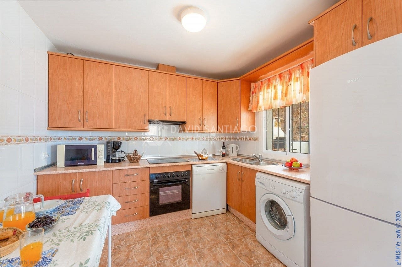 5 sovrum Hus till salu i Torrox med pool garage - 650 000 € (Ref: 9216363)