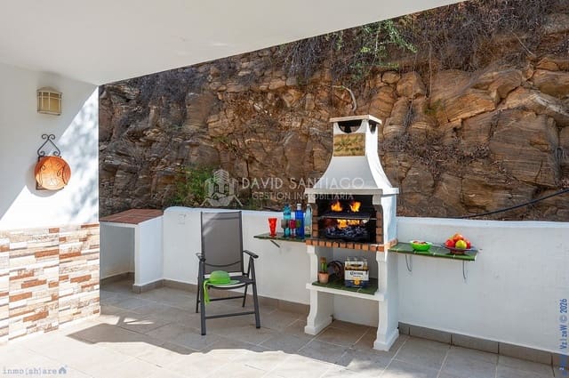 5 soverom Hus til salgs i Torrox Pueblo, Torrox med svømmebasseng garasje - € 650 000 (Ref: 9216363)