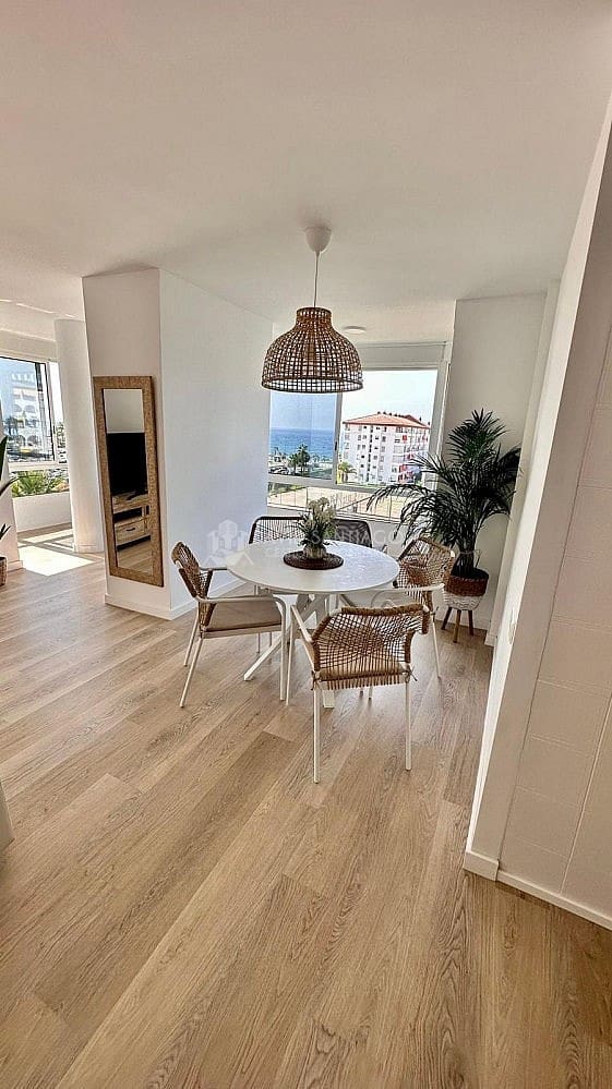 2 soveværelse Lejlighed til leje i Torrox-Costa med swimmingpool - € 1.300 (Ref: 9223576)