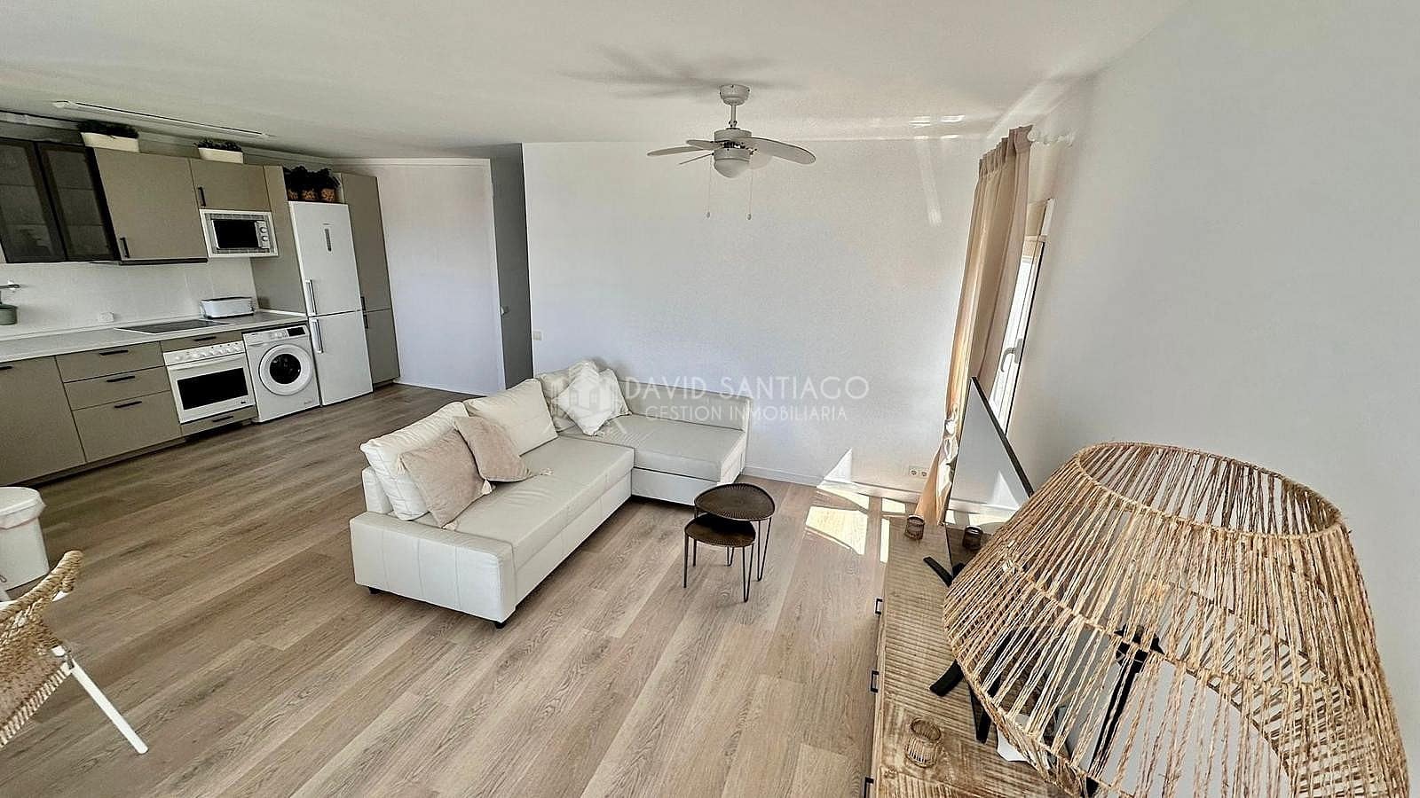 2 soveværelse Lejlighed til leje i Torrox-Costa med swimmingpool - € 1.300 (Ref: 9223576)