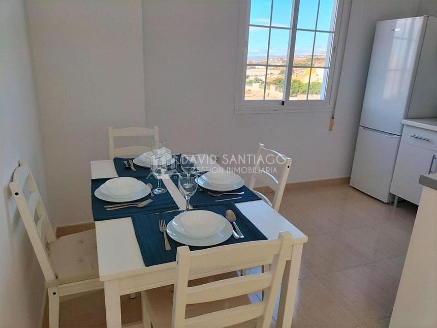 2 soveværelse Penthouse til leje i Torrox Park - € 900 (Ref: 9241138)