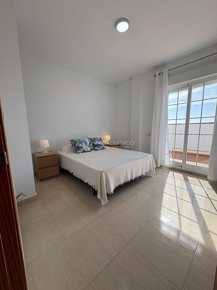 2 soveværelse Penthouse til leje i Torrox Park - € 900 (Ref: 9241138)