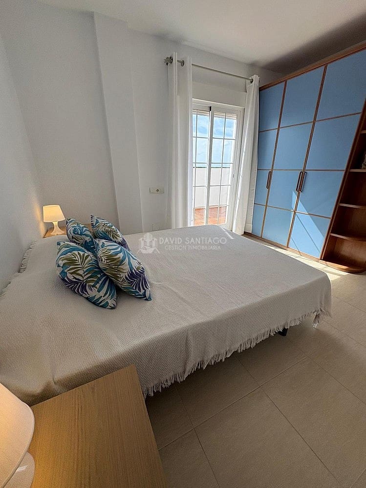 2 soveværelse Penthouse til leje i Torrox Park - € 900 (Ref: 9241138)