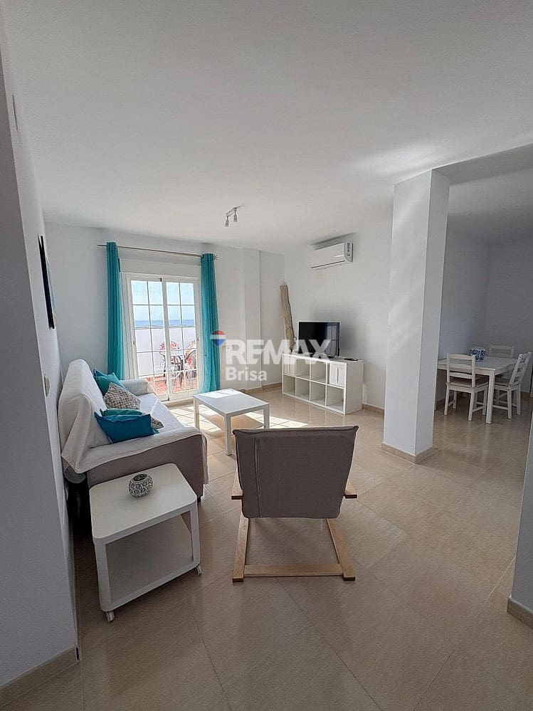 2 soveværelse Penthouse til leje i Torrox Park - € 900 (Ref: 9241138)
