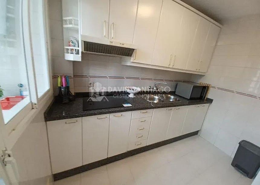 Appartement de 2 chambres à louer à Torre del Mar - 900 € (Ref: 9256347)