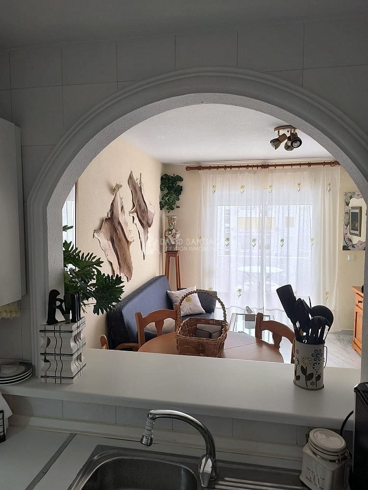 1 soveværelse Lejlighed til leje i Torrox-Costa med swimmingpool garage - € 700 (Ref: 9256348)