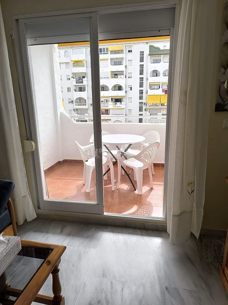 1 soveværelse Lejlighed til leje i Torrox-Costa med swimmingpool garage - € 700 (Ref: 9256348)