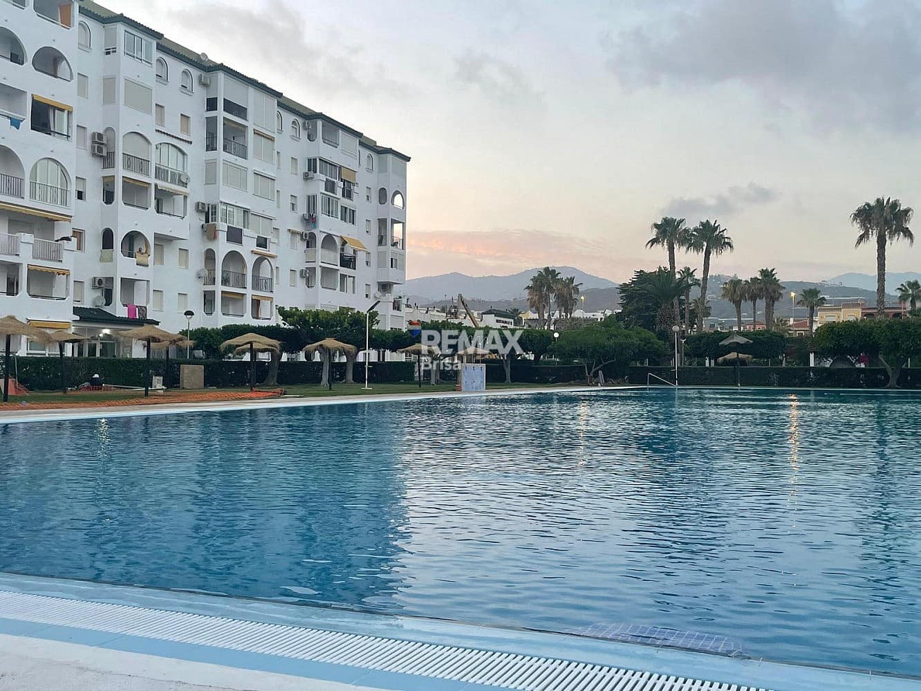 Appartement de 1 chambre à louer à Torrox-Costa avec piscine garage - 700 € (Ref: 9256348)