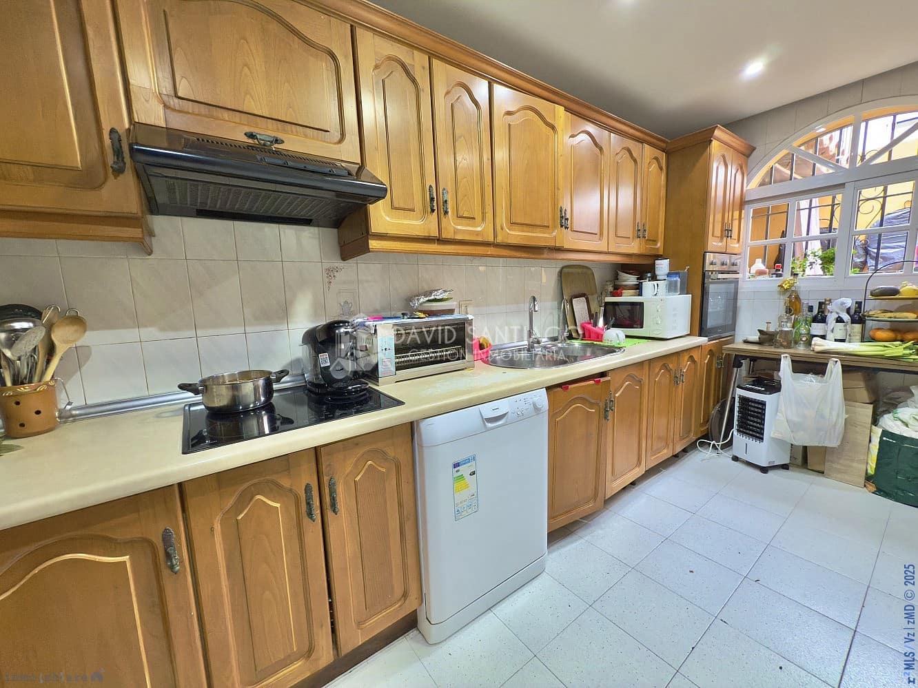 7 slaapkamer Halfvrijstaande villa te koop in Torre del Mar met zwembad garage - € 725.000 (Ref: 9311437)