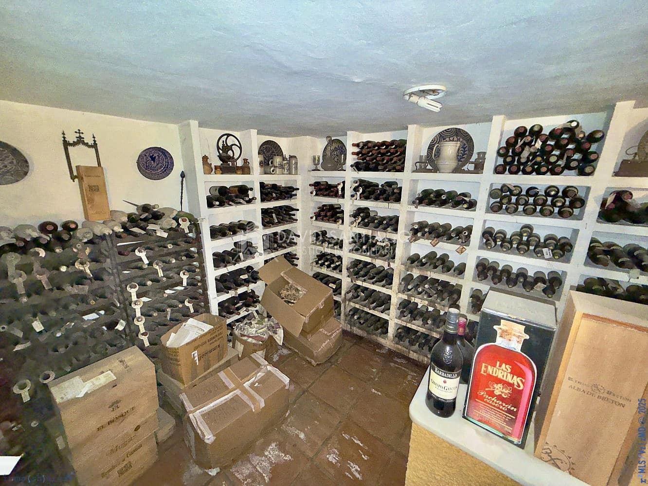 7 slaapkamer Halfvrijstaande villa te koop in Torre del Mar met zwembad garage - € 725.000 (Ref: 9311437)