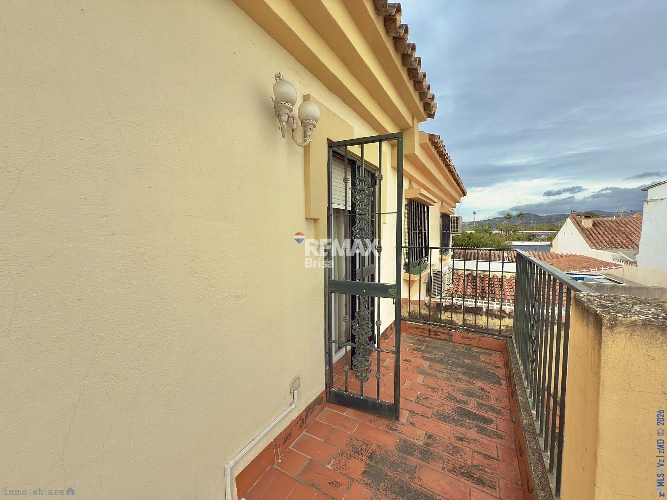 7 bedroom Semi-detached Villa for sale in Torre del Mar with pool garage - € 725,000 (Ref: 9311437)