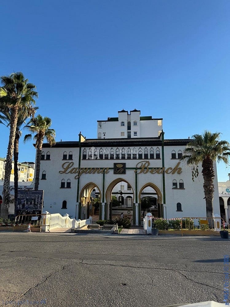 3 slaapkamer Huis te koop in Torrox-Costa met zwembad - € 599.000 (Ref: 9347685)