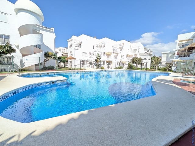 3 soveværelse Byhus til salg i El Peñoncillo, Torrox med swimmingpool - € 599.000 (Ref: 9347685)
