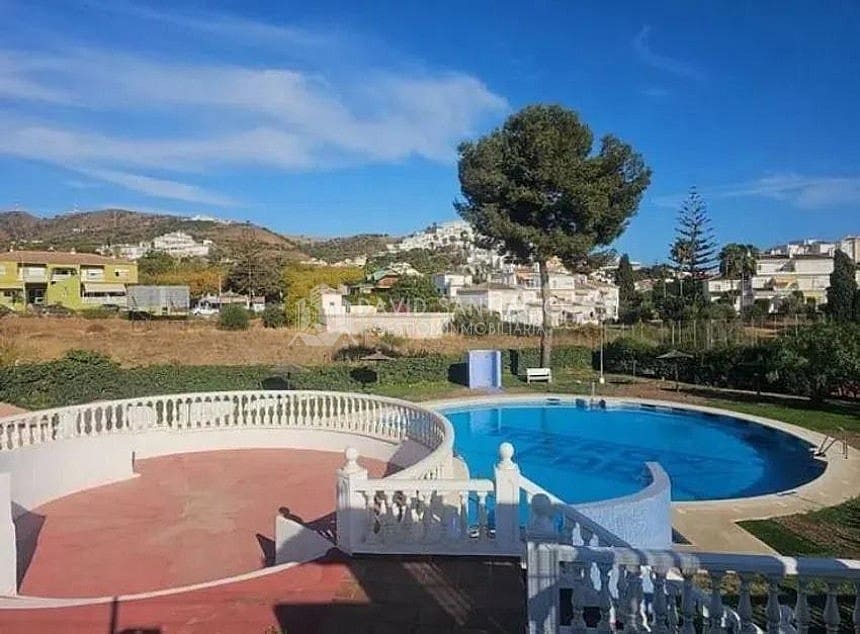 2 bedroom Apartment for sale in Torrox Park with pool garage - € 190,000 (Ref: 9357937)
