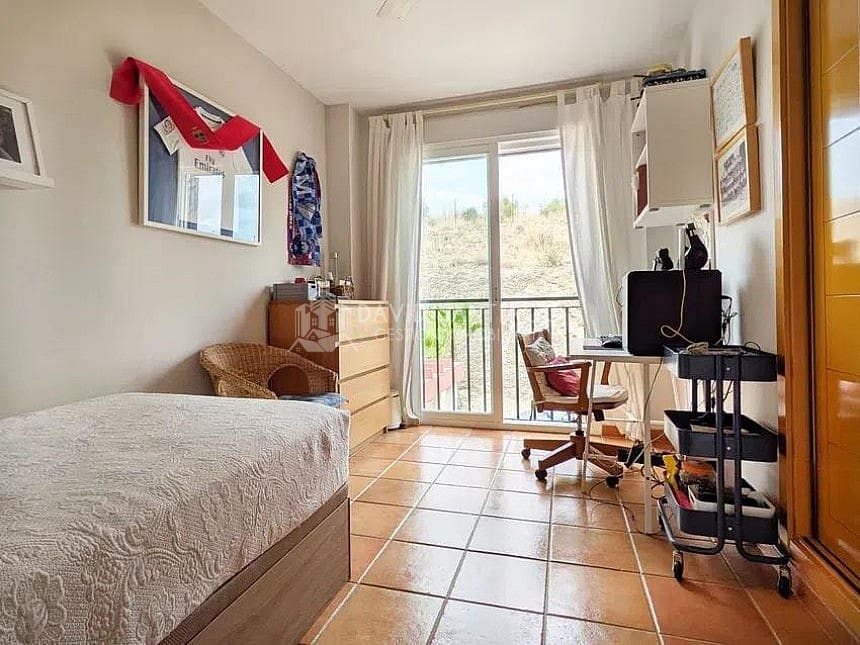 4 slaapkamer Villa te koop in Rincon de la Victoria met zwembad garage - € 525.000 (Ref: 9363403)