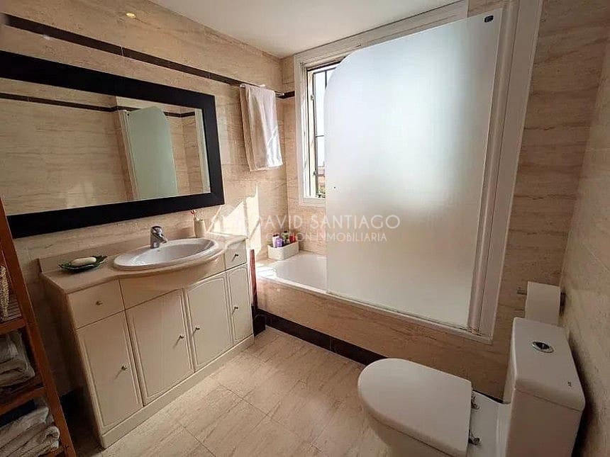 4 slaapkamer Villa te koop in Rincon de la Victoria met zwembad garage - € 525.000 (Ref: 9363403)