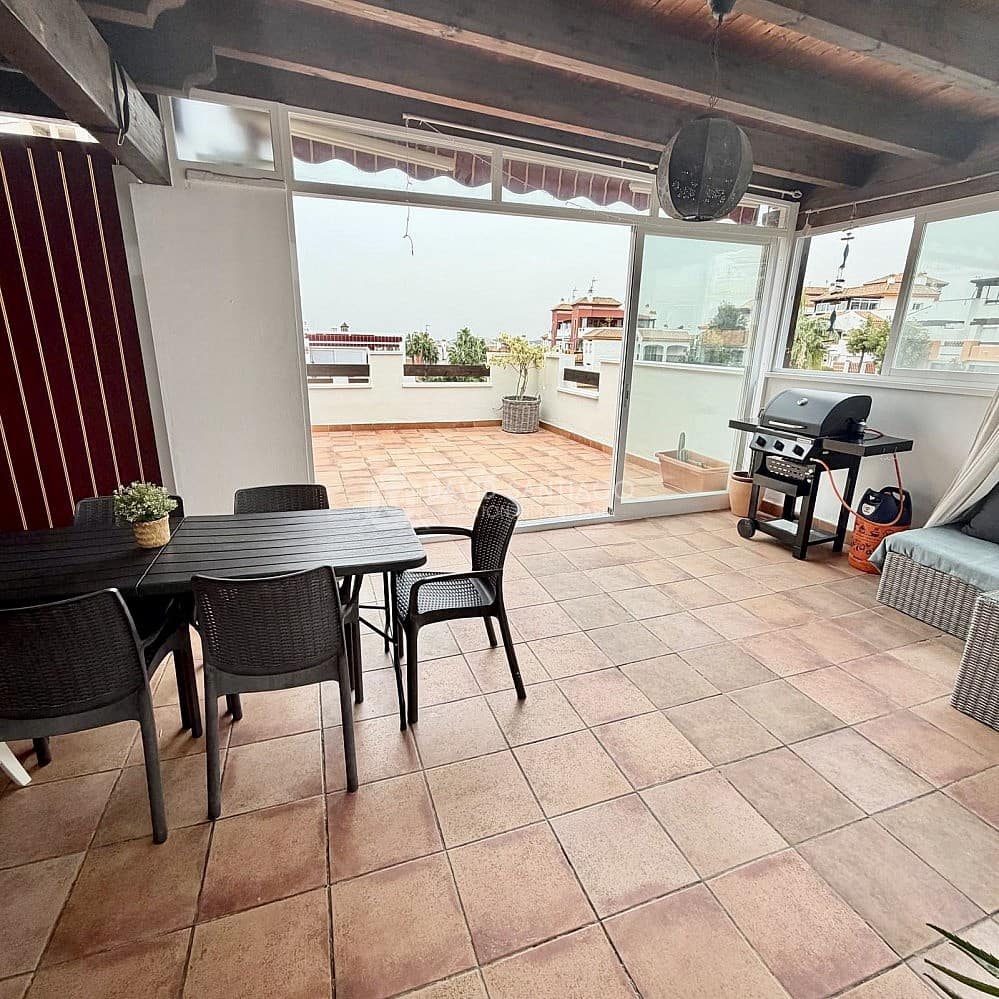 2 soverom Leilighet til salgs i Caleta de Velez med svømmebasseng - € 390 000 (Ref: 9400032)