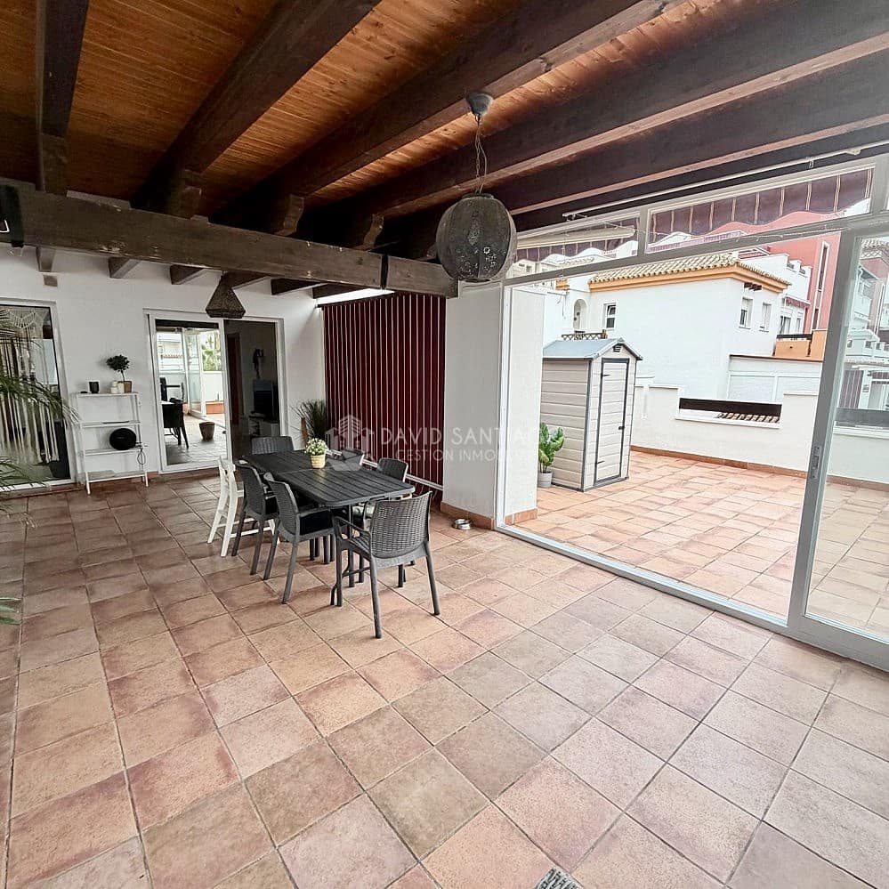 2 soverom Leilighet til salgs i Caleta de Velez med svømmebasseng - € 390 000 (Ref: 9400032)