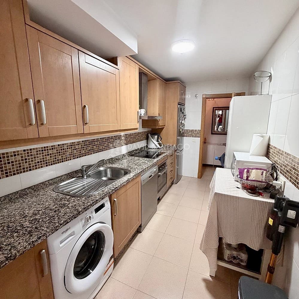 2 soverom Leilighet til salgs i Caleta de Velez med svømmebasseng - € 390 000 (Ref: 9400032)