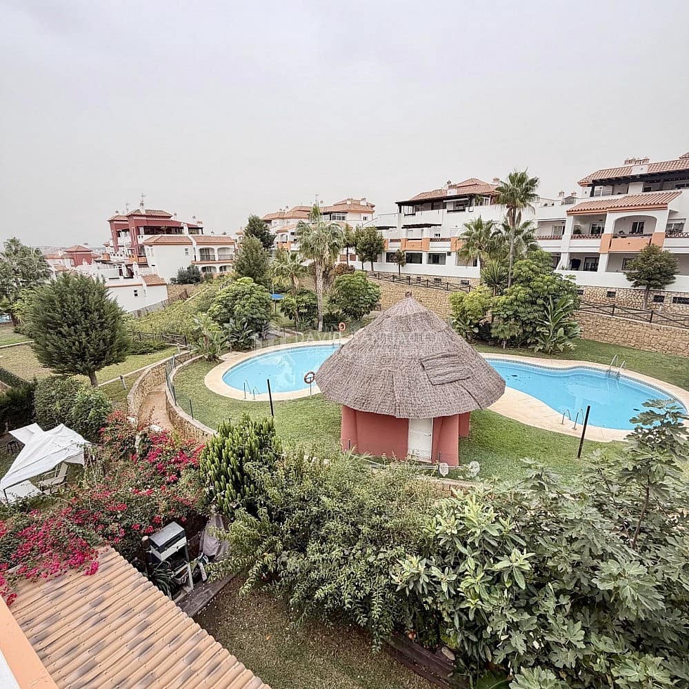 2 soverom Leilighet til salgs i Caleta de Velez med svømmebasseng - € 390 000 (Ref: 9400032)