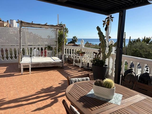 4 soveværelse Villa til salg i Rincón de la Victoria med swimmingpool garage - € 950.000 (Ref: 9445548)