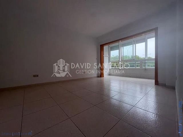 2 bedroom Apartment for sale in Torre del Mar, Vélez-Málaga - € 230,000 (Ref: 9453496)