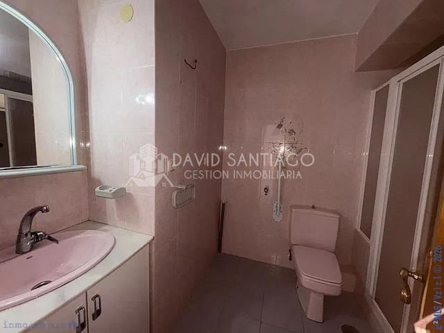 2 bedroom Apartment for sale in Torre del Mar, Vélez-Málaga - € 230,000 (Ref: 9453496)