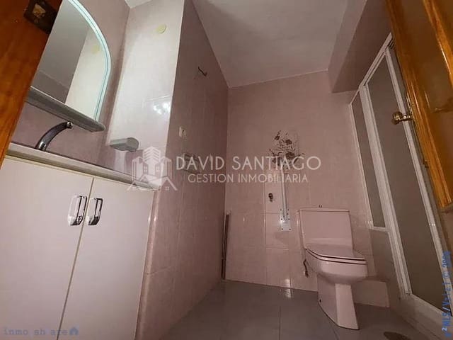 2 bedroom Apartment for sale in Torre del Mar, Vélez-Málaga - € 230,000 (Ref: 9453496)