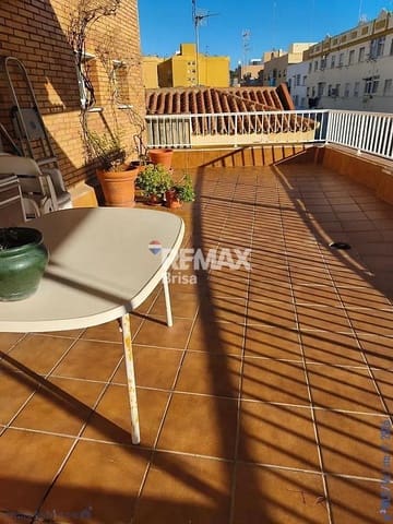 4 soveværelse Lejlighed til salg i El Palo, Málaga by - € 415.000 (Ref: 9454788)