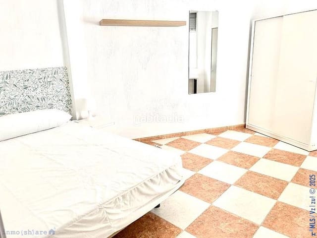 6 soverom Leilighet til salgs i Centro Historico, Málaga by - € 415 000 (Ref: 9481398)