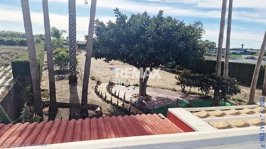 3 slaapkamer Huis te koop in Almayate met garage - € 530.000 (Ref: 9481399)