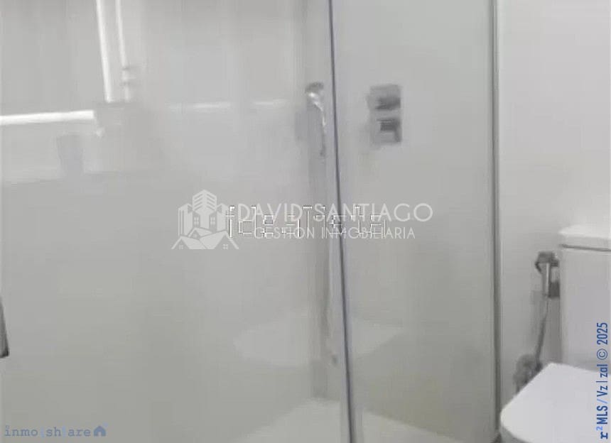 3 bedroom Apartment for sale in Torre del Mar - € 333,000 (Ref: 9481402)