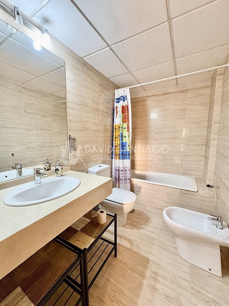 2 bedroom Apartment for sale in Torre del Mar - € 265,000 (Ref: 9506907)