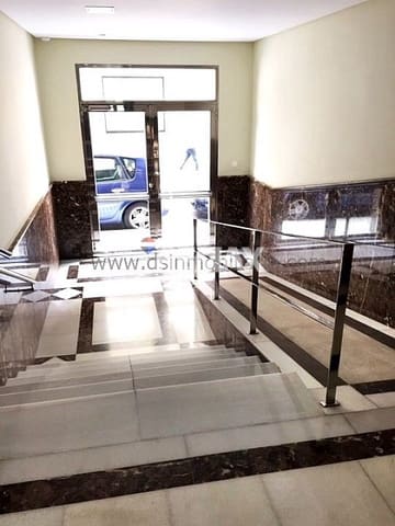 3 bedroom Apartment for rent in Torre del Mar, Vélez-Málaga - € 900 (Ref: 9558877)