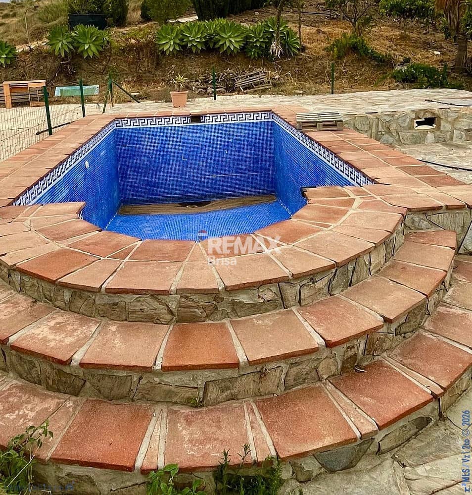 2 Zimmer Haus zu verkaufen in Velez-Malaga mit Pool - 420.000 € (Ref: 9559154)