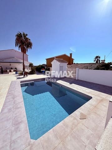 4 soverom Villa til salgs i Vélez-Málaga med svømmebasseng - € 750 000 (Ref: 9568467)