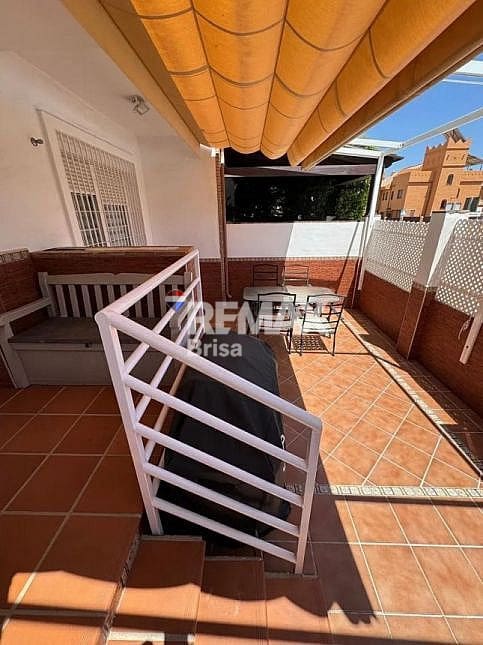 Chalet de 3 habitaciones en Rincón de la Victoria en venta con piscina - 460.000 € (Ref: 9568468)