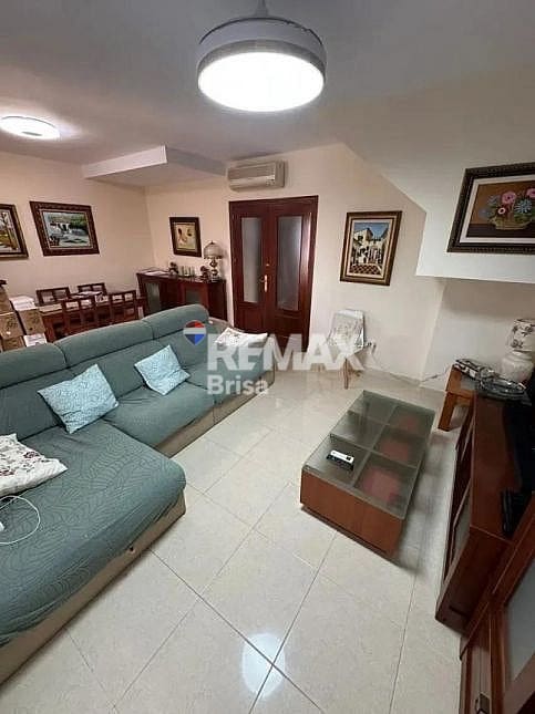 Chalet de 3 habitaciones en Rincón de la Victoria en venta con piscina - 460.000 € (Ref: 9568468)