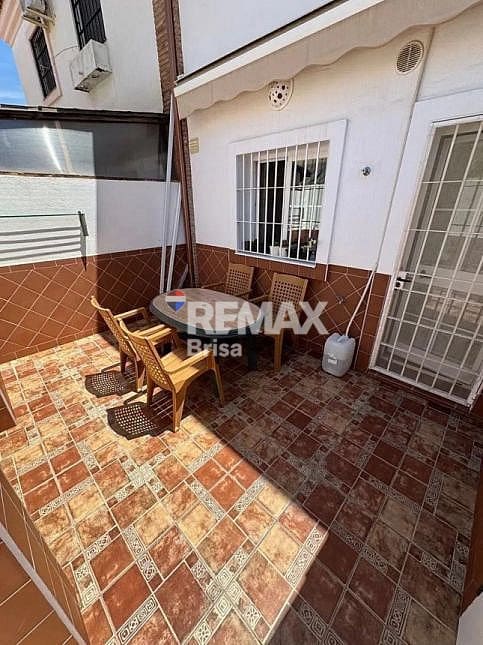 Chalet de 3 habitaciones en Rincón de la Victoria en venta con piscina - 460.000 € (Ref: 9568468)