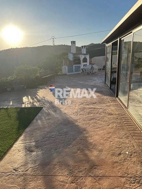 4 sypialnia Willa na sprzedaż w Almayate z basenem - 470 000 € (Ref: 9568469)