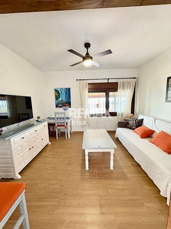 4 sypialnia Willa na sprzedaż w Almayate z basenem - 470 000 € (Ref: 9568469)