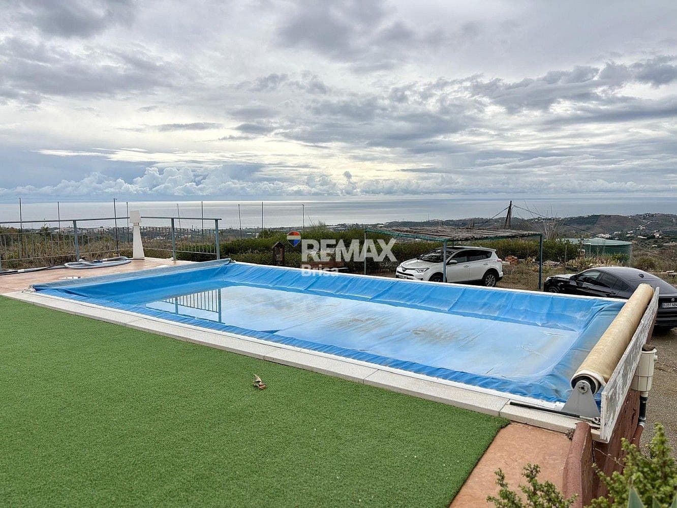 4 sypialnia Willa na sprzedaż w Almayate z basenem - 470 000 € (Ref: 9568469)