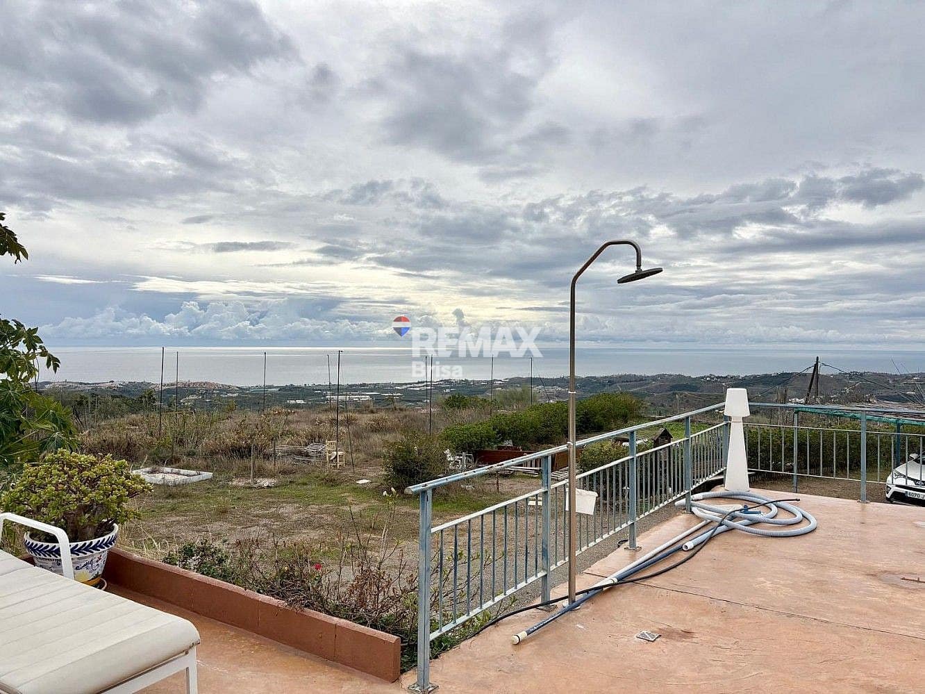 4 sypialnia Willa na sprzedaż w Almayate z basenem - 470 000 € (Ref: 9568469)