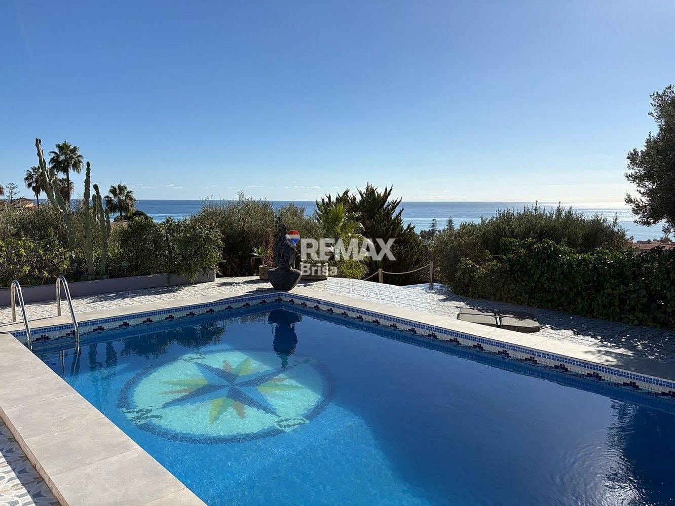 4 sovrum Villa till salu i Rincon de la Victoria med pool - 950 000 € (Ref: 9568471)