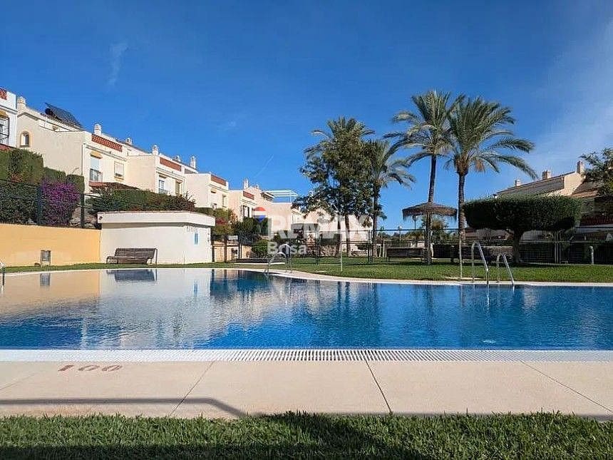 4 soverom Villa til salgs i Rincon de la Victoria med svømmebasseng garasje - € 525 000 (Ref: 9568473)