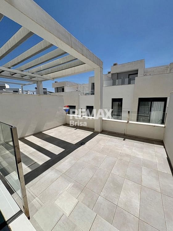 Radhus till salu i Rincon de la Victoria med pool - 520 000 € (Ref: 9568475)