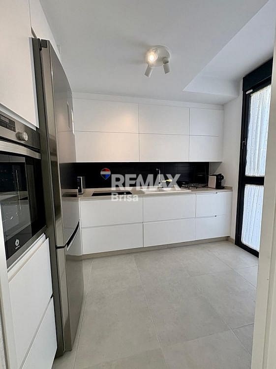 Radhus till salu i Rincon de la Victoria med pool - 520 000 € (Ref: 9568475)