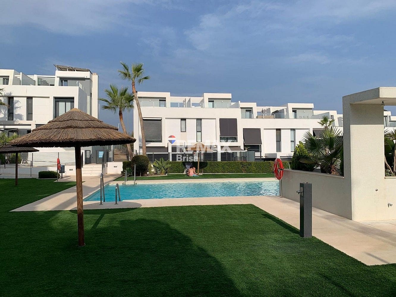 Radhus till salu i Rincon de la Victoria med pool - 520 000 € (Ref: 9568475)