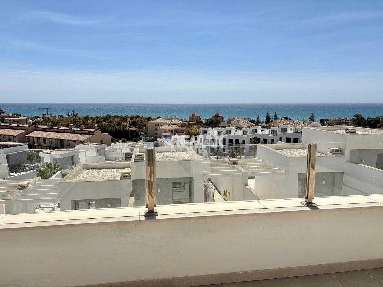 Radhus till salu i Rincon de la Victoria med pool - 520 000 € (Ref: 9568475)