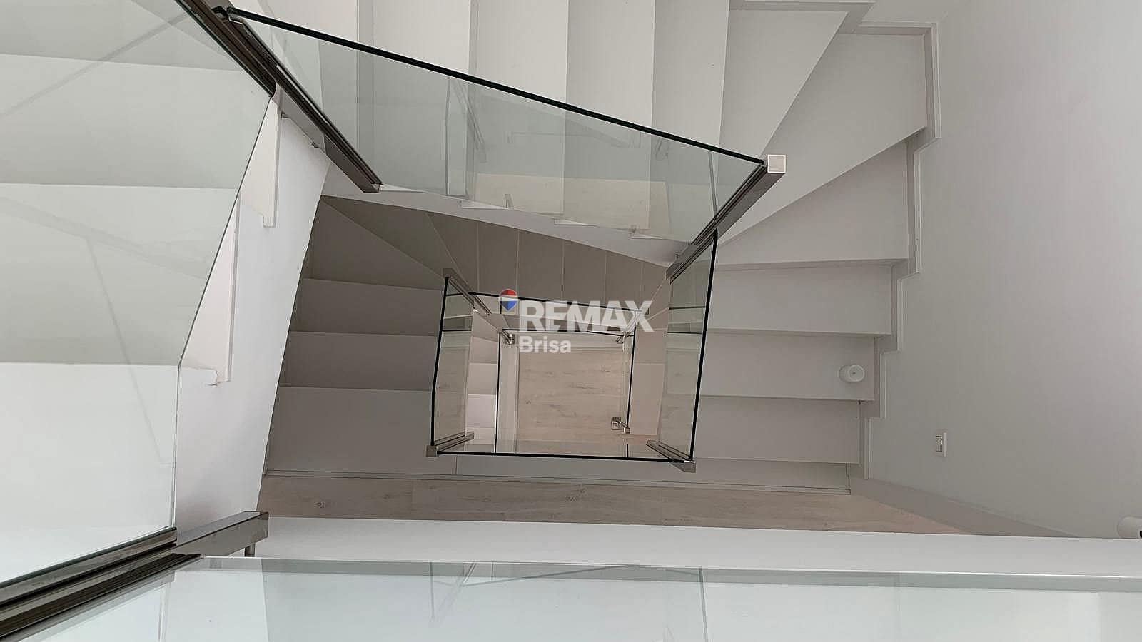 Radhus till salu i Rincon de la Victoria med pool - 520 000 € (Ref: 9568475)